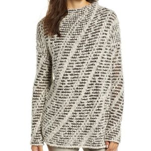 Nic+Zoe Ethereal Chunky Knit Black & White Diagonal Stripe Sweater L